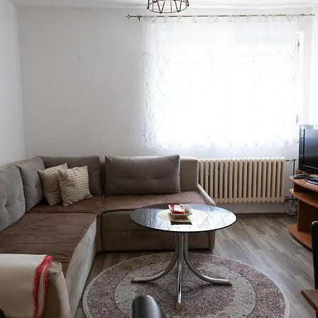 Stari Grad Apartment-free Parking Apartment *
