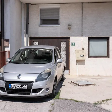 Lejlighed Stari Grad Apartment-free Parking *