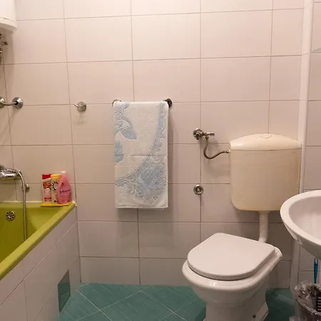 Stari Grad Apartment-free Parking *